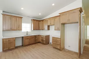 3847 S Newfarm Way W, Bluffdale, UT 84065 - Photo 107