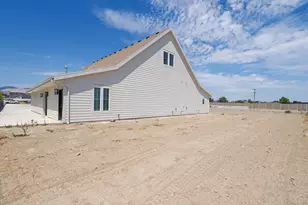 3847 S Newfarm Way W, Bluffdale, UT 84065 - Photo 97