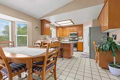 2788 W 4400 S, Roy, UT 84067 - Photo 9