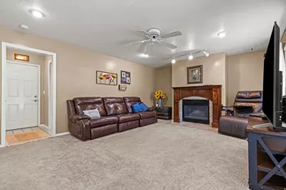 2788 W 4400 S, Roy, UT 84067 - Photo 13