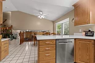 2788 W 4400 S, Roy, UT 84067 - Photo 11