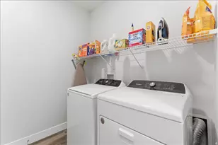 938 W Coral Charm Wy, Saratoga Springs, UT 84045 - Photo 17