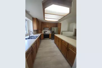 3595 N 2175 E, Layton, UT 84040 - Photo 9