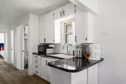4994 S 1950 W, Roy, UT 84067 - Photo 9