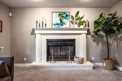 2398 E Willow Hills Dr, Sandy, UT 84093 - Photo 9