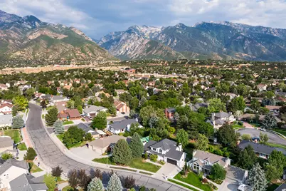 2398 E Willow Hills Dr, Sandy, UT 84093 - Photo 91