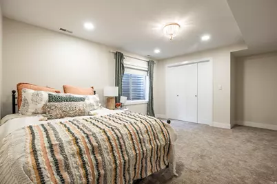 2398 E Willow Hills Dr, Sandy, UT 84093 - Photo 43