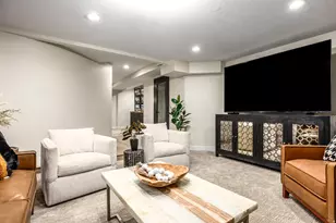 2398 E Willow Hills Dr, Sandy, UT 84093 - Photo 27
