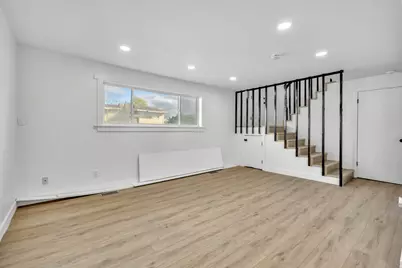 195 W 8480 S, Midvale, UT 84047 - Photo 7