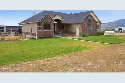 2567 W Rim Rock Dr, Stockton, UT 84071 - Photo 3