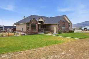 2567 W Rim Rock Dr, Stockton, UT 84071 - Photo 3