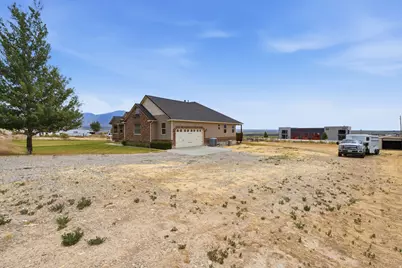 2567 W Rim Rock Dr, Stockton, UT 84071 - Photo 5