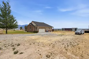 2567 W Rim Rock Dr, Stockton, UT 84071 - Photo 5