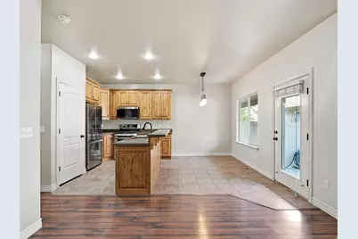 10434 S Sage Luigi Ct W, South Jordan, UT 84009 - Photo 7