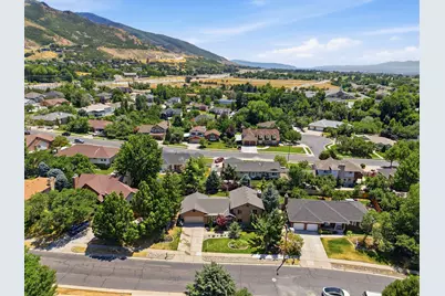 2718 E 1650 N, Layton, UT 84040 - Photo 3