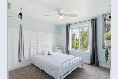 2718 E 1650 N, Layton, UT 84040 - Photo 33