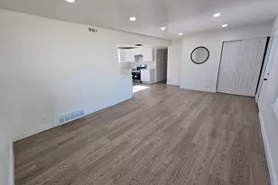 791 N Laverde St, Layton, UT 84041 - Photo 7