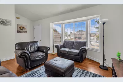 5635 W Walnut Cir, Salt Lake City, UT 84118 - Photo 3