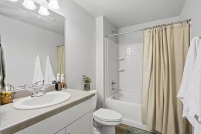5687 W Pelican Ridge Ln, West Valley, UT 84118 - Photo 25