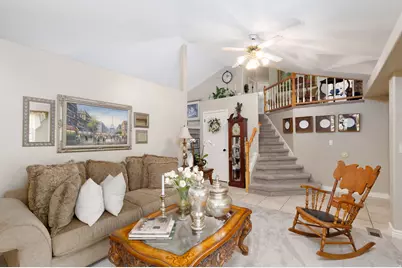 2050 E Johnstone Dr, Sandy, UT 84093 - Photo 9