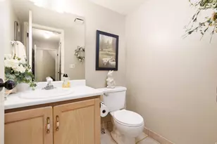 2050 E Johnstone Dr, Sandy, UT 84093 - Photo 19