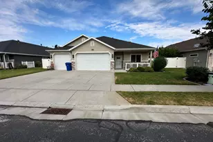 1909 N 690 W, West Bountiful, UT 84087 - Photo 1