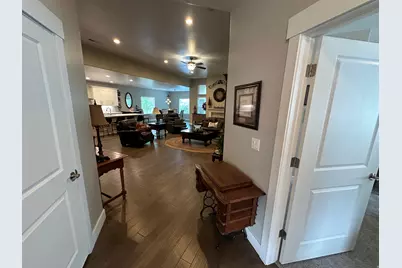 1909 N 690 W, West Bountiful, UT 84087 - Photo 7