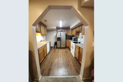 2255 E Sunset Dr, Layton, UT 84040 - Photo 27