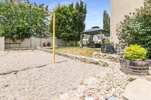 1837 N 635 W, West Bountiful, UT 84087 - Photo 41