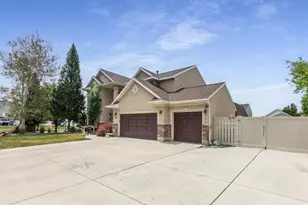 1837 N 635 W, West Bountiful, UT 84087 - Photo 3