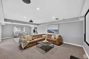 3989 S 2250 E, Holladay, UT 84124 - Photo 23