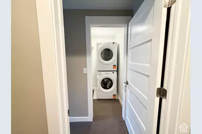 3989 S 2250 E, Holladay, UT 84124 - Photo 17