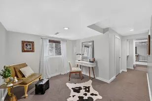3989 S 2250 E, Holladay, UT 84124 - Photo 25