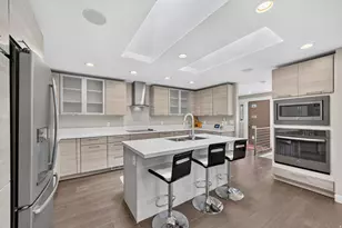 3989 S 2250 E, Holladay, UT 84124 - Photo 7
