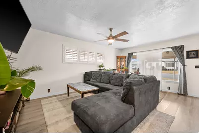 8628 W Helen Dr #4, Magna, UT 84044 - Photo 3