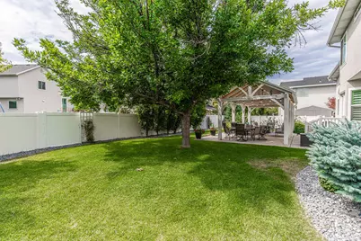 11563 S Olive Berry Ln, Draper, UT 84020 - Photo 51