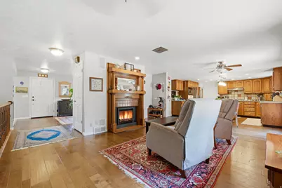 632 E 3550 S, Bountiful, UT 84010 - Photo 9