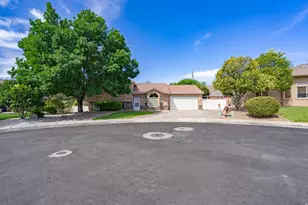 361 N 2660 E, Saint George, UT 84790 - Photo 7