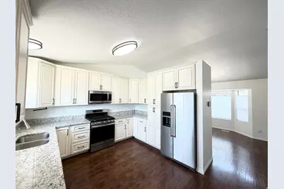 2239 N 1125 E, Layton, UT 84040 - Photo 9