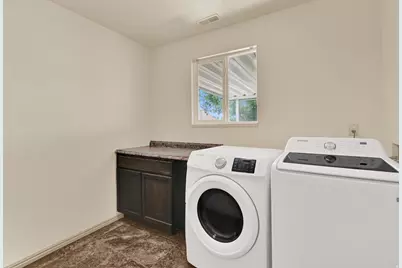 4753 S 4125 W, Roy, UT 84067 - Photo 9