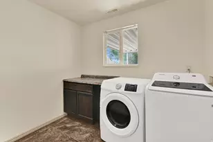 4753 S 4125 W, Roy, UT 84067 - Photo 9