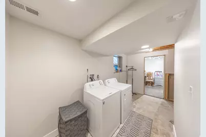 3082 W 5500 S, Roy, UT 84067 - Photo 25