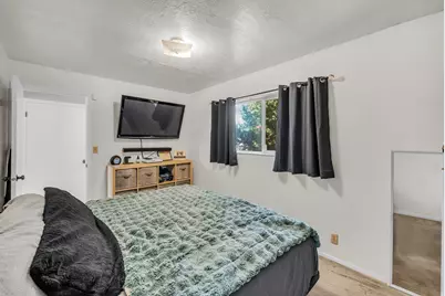 229 W Barbara St N, Layton, UT 84041 - Photo 13