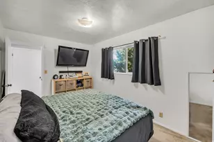 229 W Barbara St N, Layton, UT 84041 - Photo 13