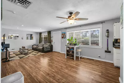 229 W Barbara St N, Layton, UT 84041 - Photo 9