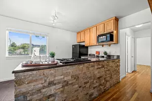 650 N 300 W, Salt Lake City, UT 84103 - Photo 7