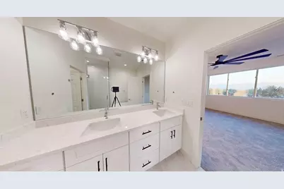 10718 S 580 E, Sandy, UT 84070 - Photo 19