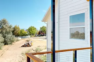 10718 S 580 E, Sandy, UT 84070 - Photo 39
