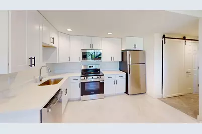 10718 S 580 E, Sandy, UT 84070 - Photo 33
