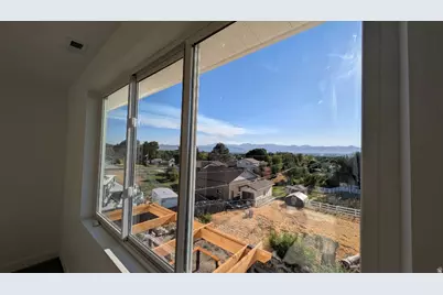 10718 S 580 E, Sandy, UT 84070 - Photo 15